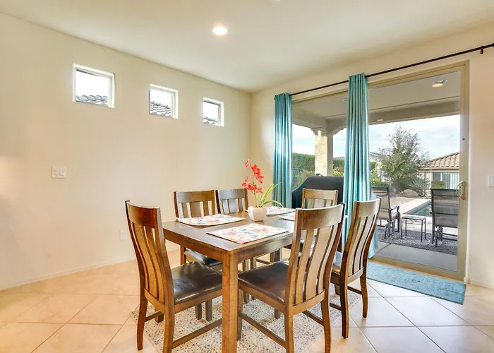 Holiday home Outdoor Oasis & Amenity Access: Retreat